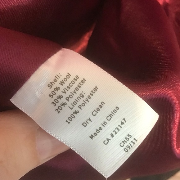 TALBOTS Women’s Wool Blend Black Gray Wine Plaid 2 Button Blazer 10 - Picture 7 of 7